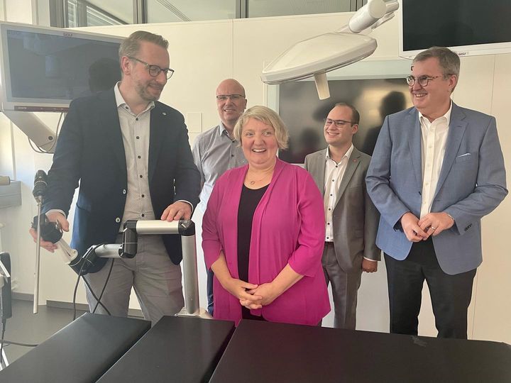 Gruppenfoto bei der Firma Wolf in Knittlingen